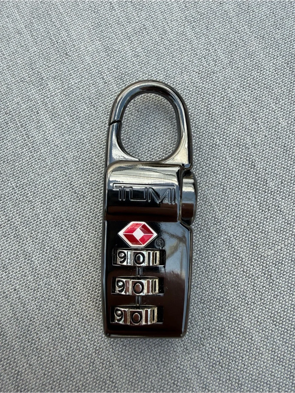 NEW TUMI ALPHA Metal TSA Complaint Luggage Combination Clip Lock - GUNMETAL